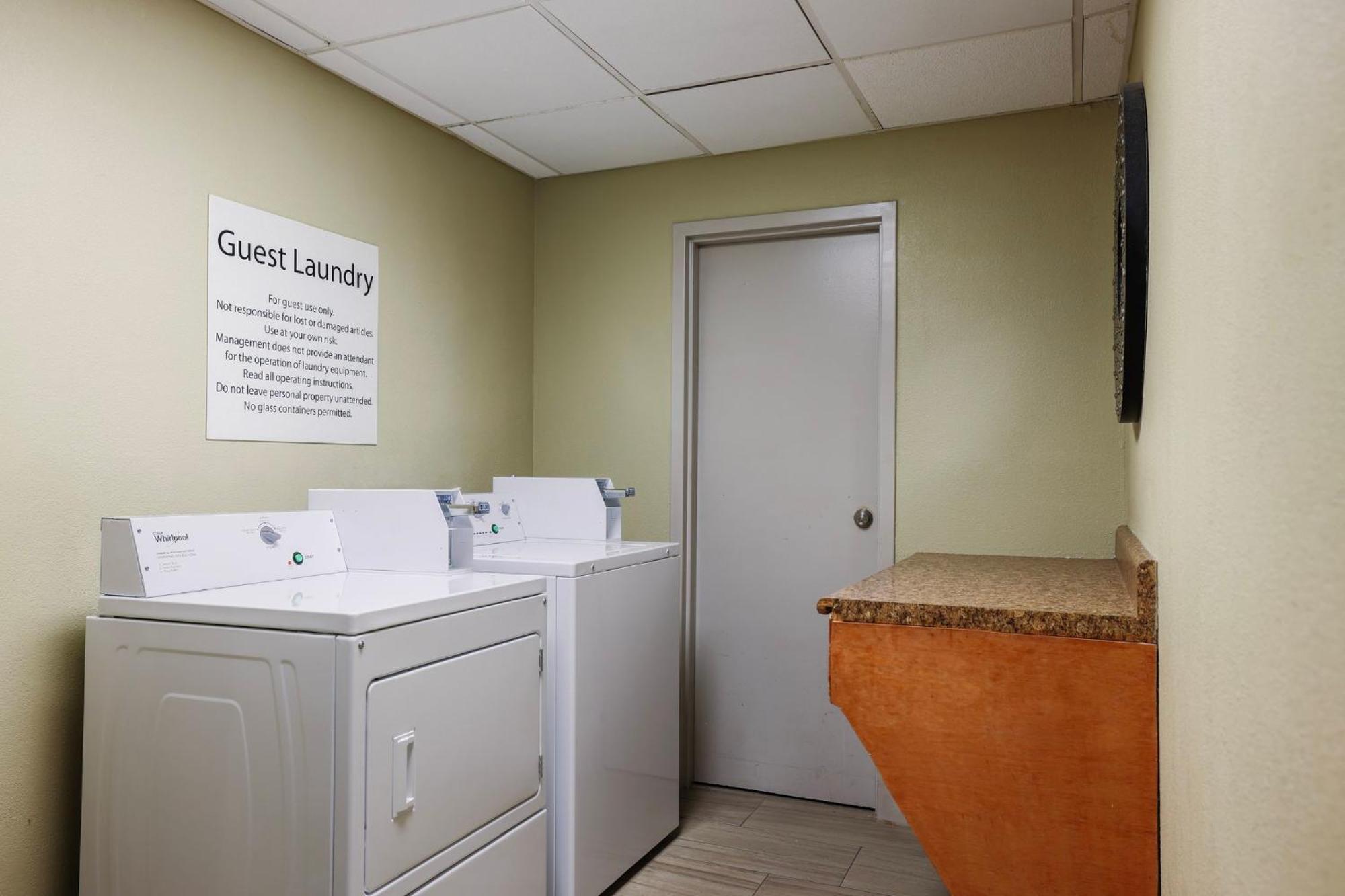 Holiday Inn Express Burlington By Ihg Extérieur photo