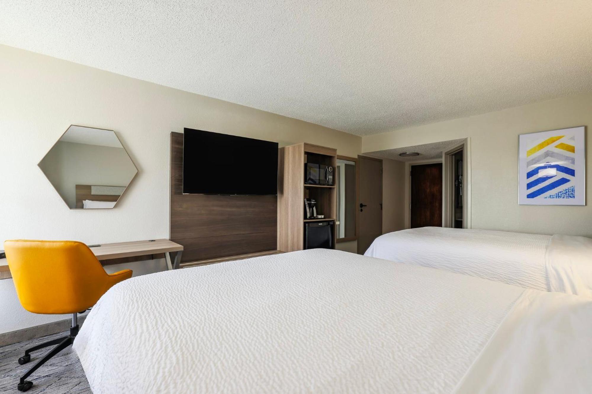 Holiday Inn Express Burlington By Ihg Extérieur photo