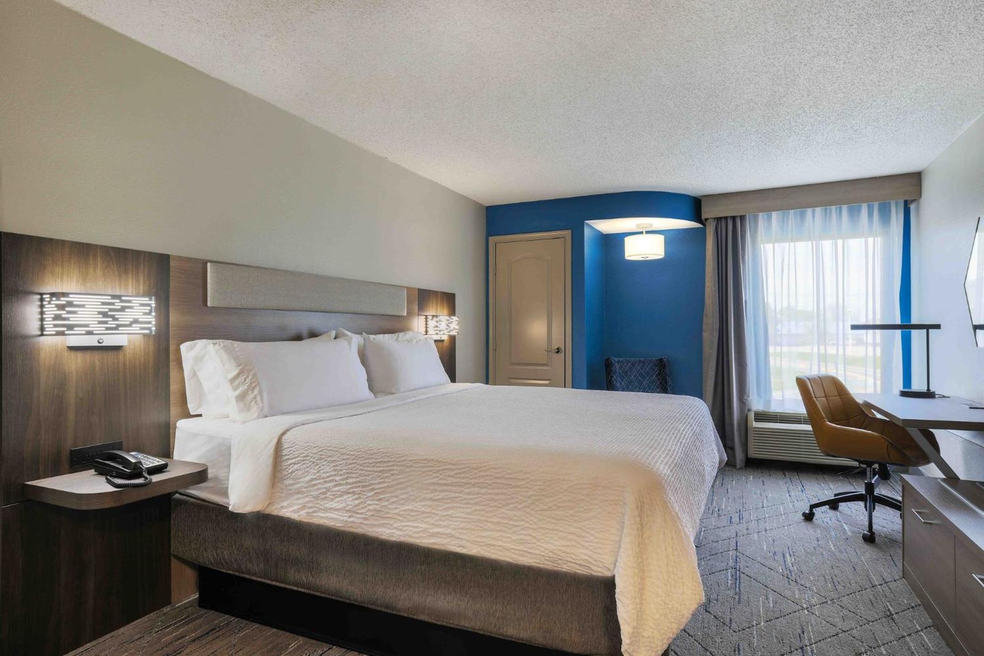 Holiday Inn Express Burlington By Ihg Extérieur photo